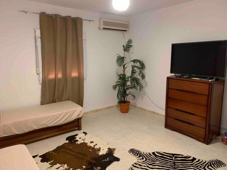 Appartement 5 Lits Climatise Salon 2Chambres Cuisine Equipee Sdb Staoueli Exteriör bild